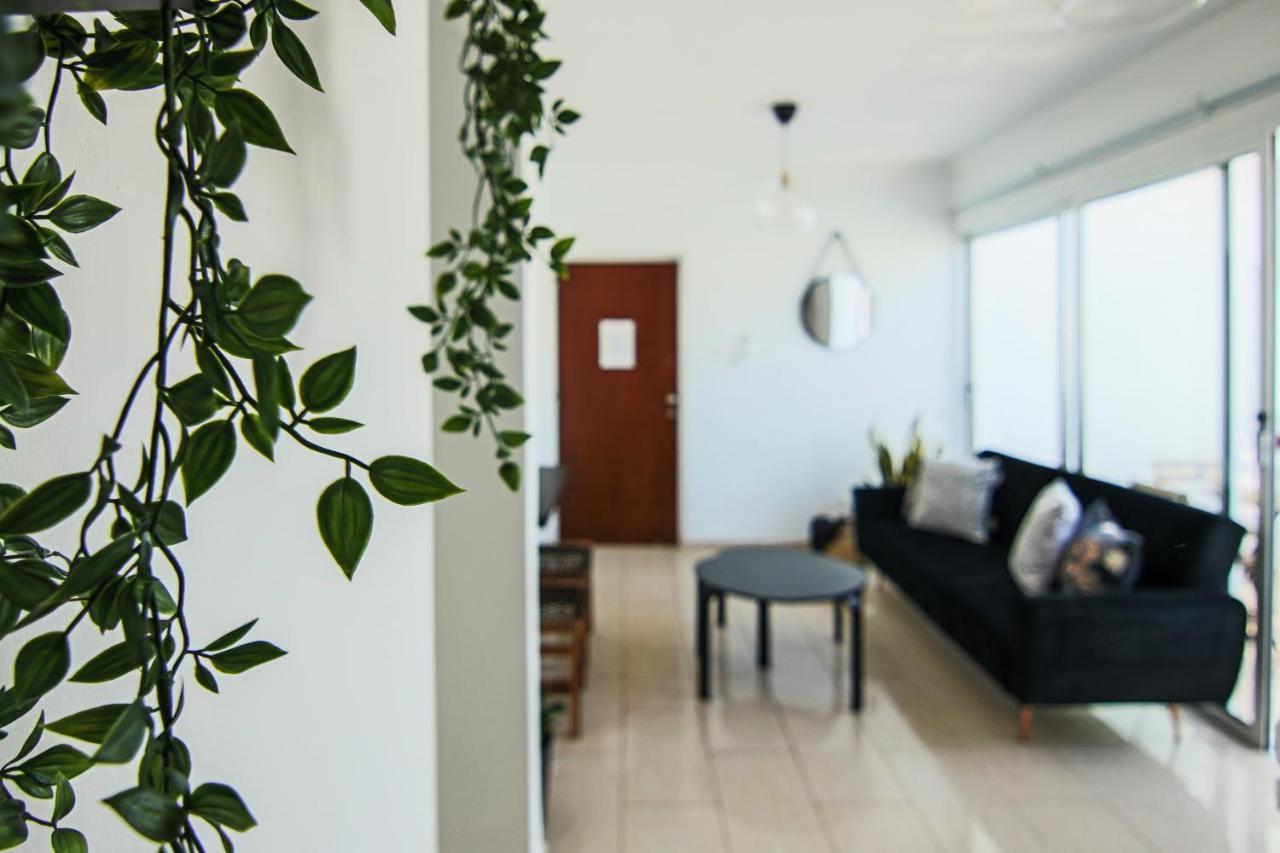 파포스 Phaedrus Living: Seaside Luxury Flat Lighthouse 62 아파트 외부 사진