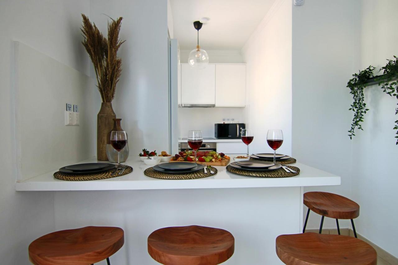 파포스 Phaedrus Living: Seaside Luxury Flat Lighthouse 62 아파트 외부 사진